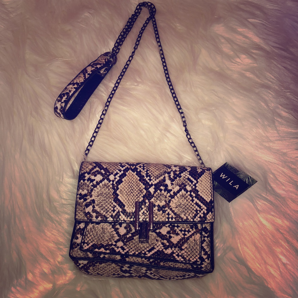 HostpickBeautiful Multi Tone Snakeskin Bag